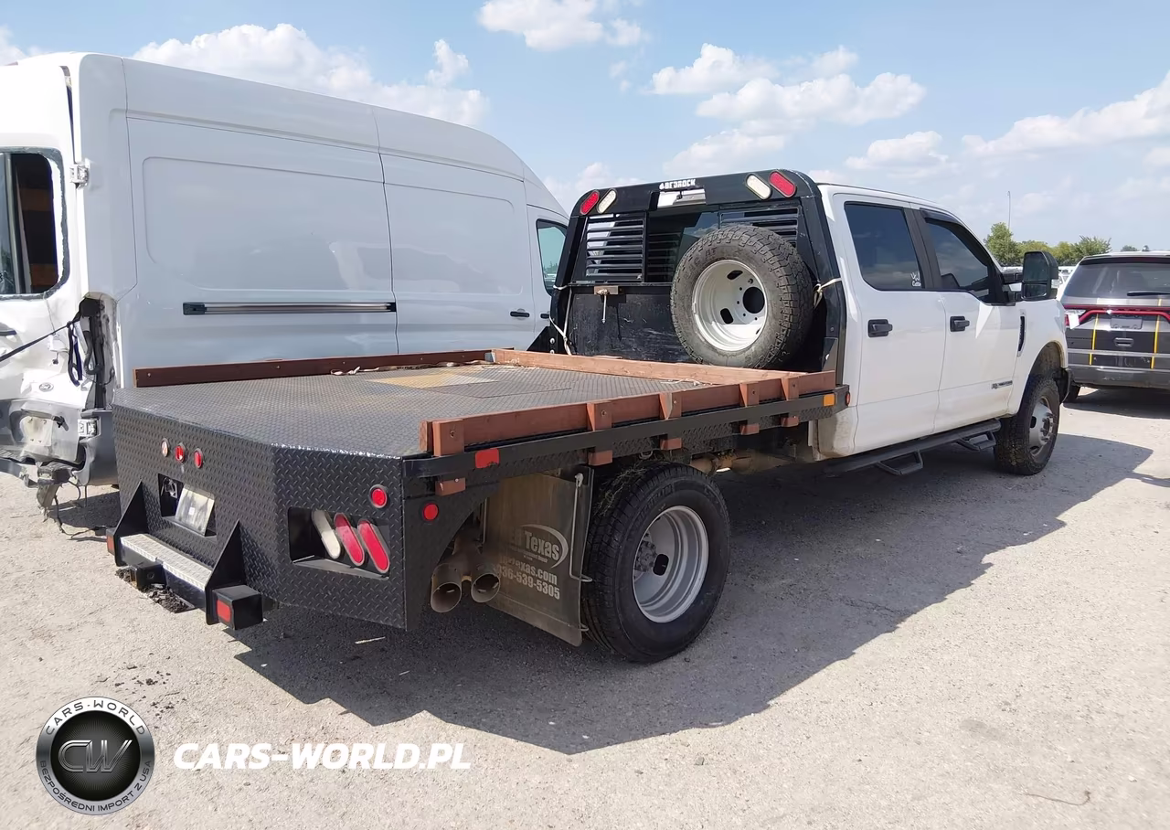 2019 Ford F-350 Chassis Xl VIN:1FD8W3HT3KEE23660 - 4