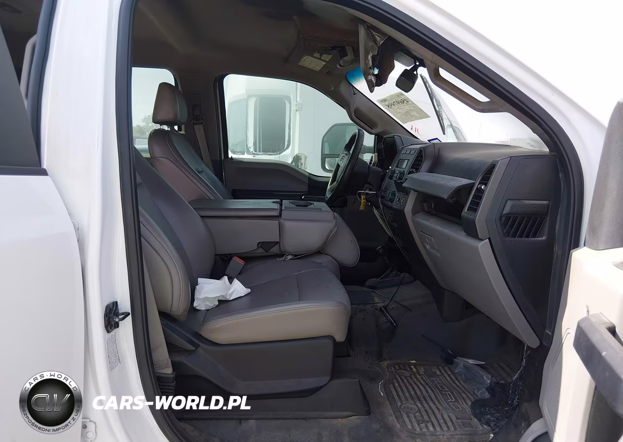2019 Ford F-350 Chassis Xl VIN:1FD8W3HT3KEE23660 - 7