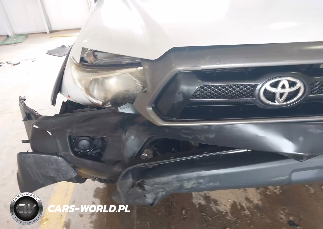 2012 Toyota Tacoma VIN:5TFPX4EN6CX012784 - 12