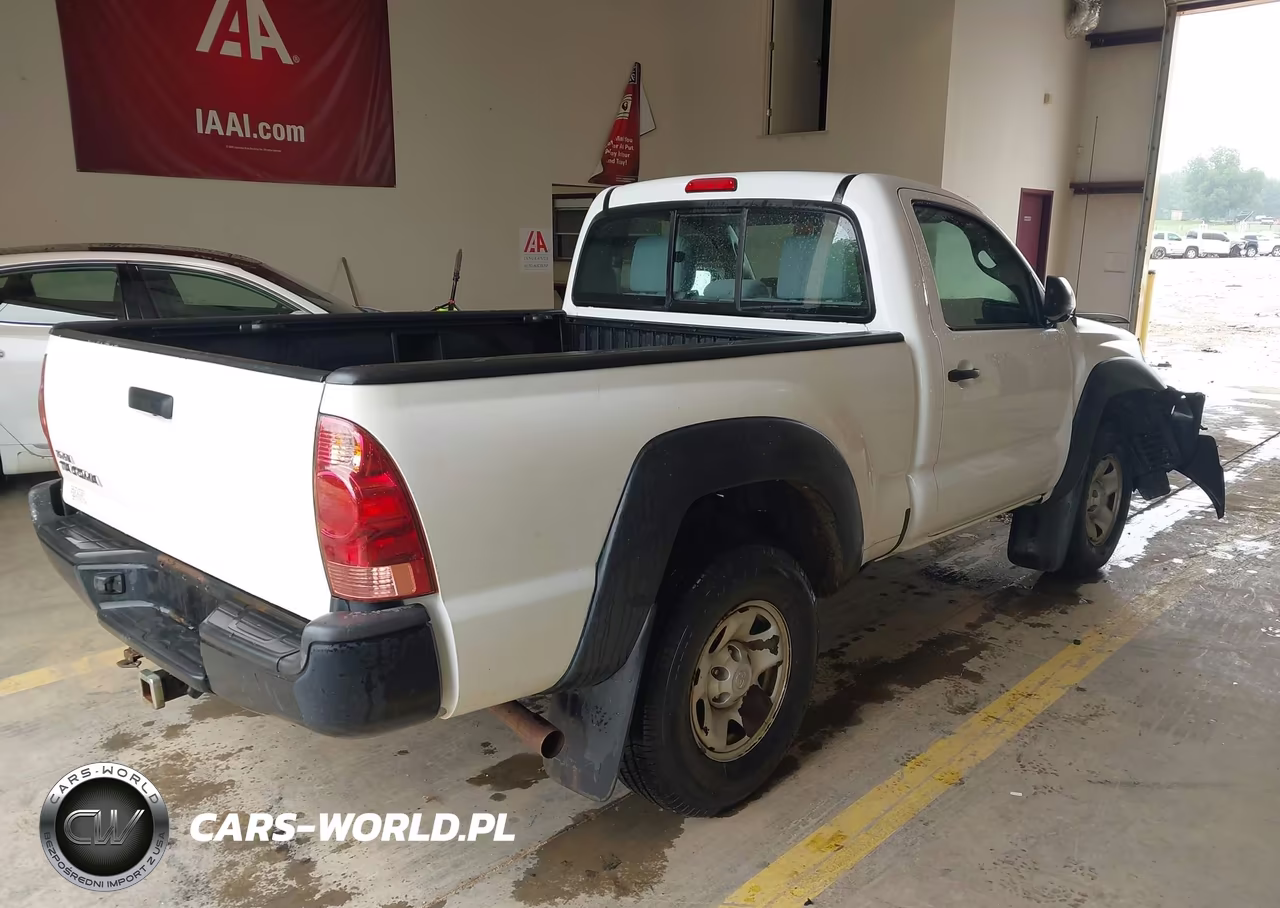 2012 Toyota Tacoma VIN:5TFPX4EN6CX012784 - 4