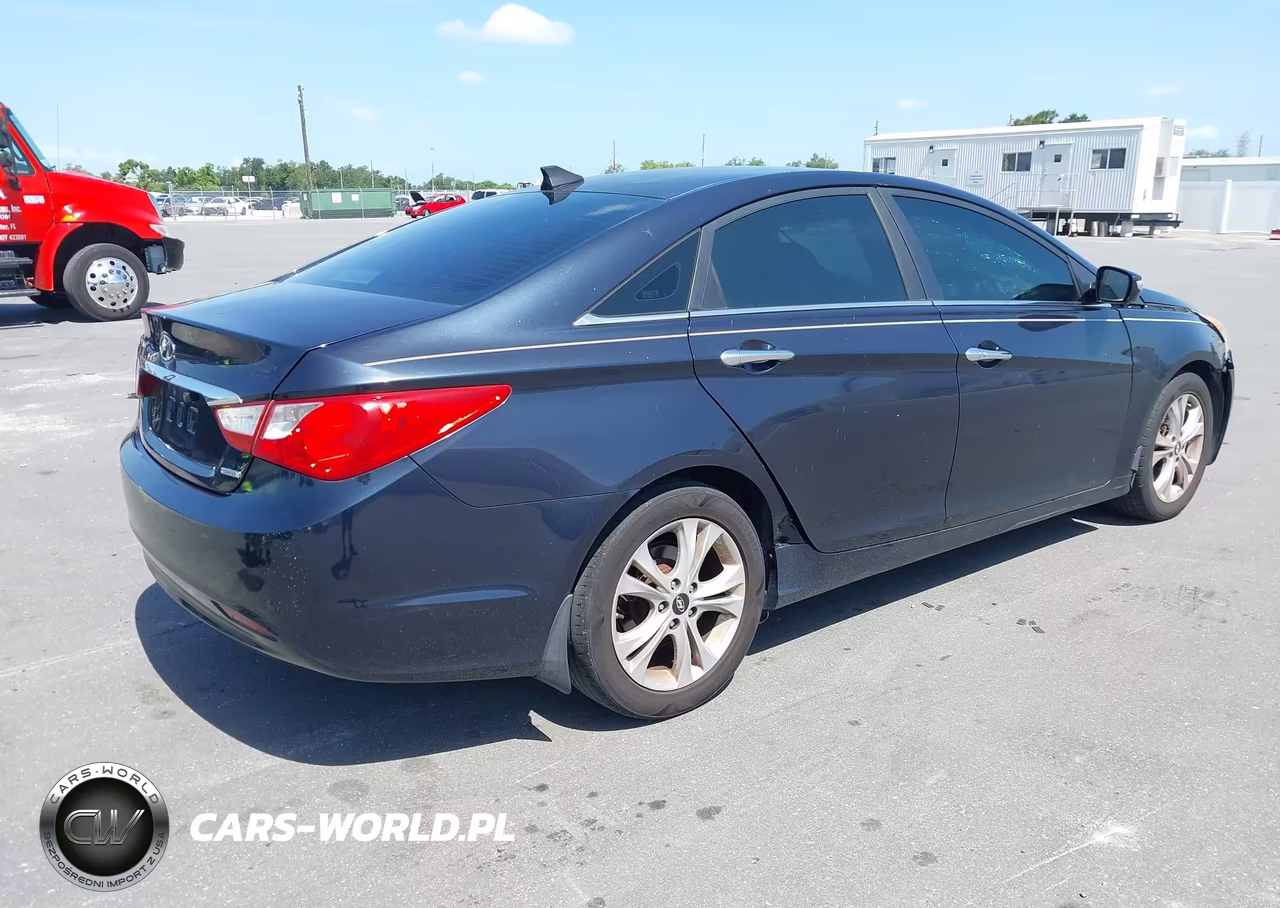 2013 Hyundai Sonata Limited VIN:5NPEC4AC0DH528692 - 4