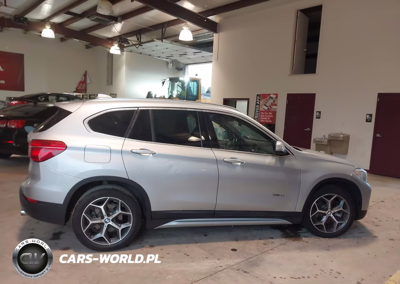 2018 BMW X1 Sdrive28I VIN:WBXHU7C37J5H42489 - 13