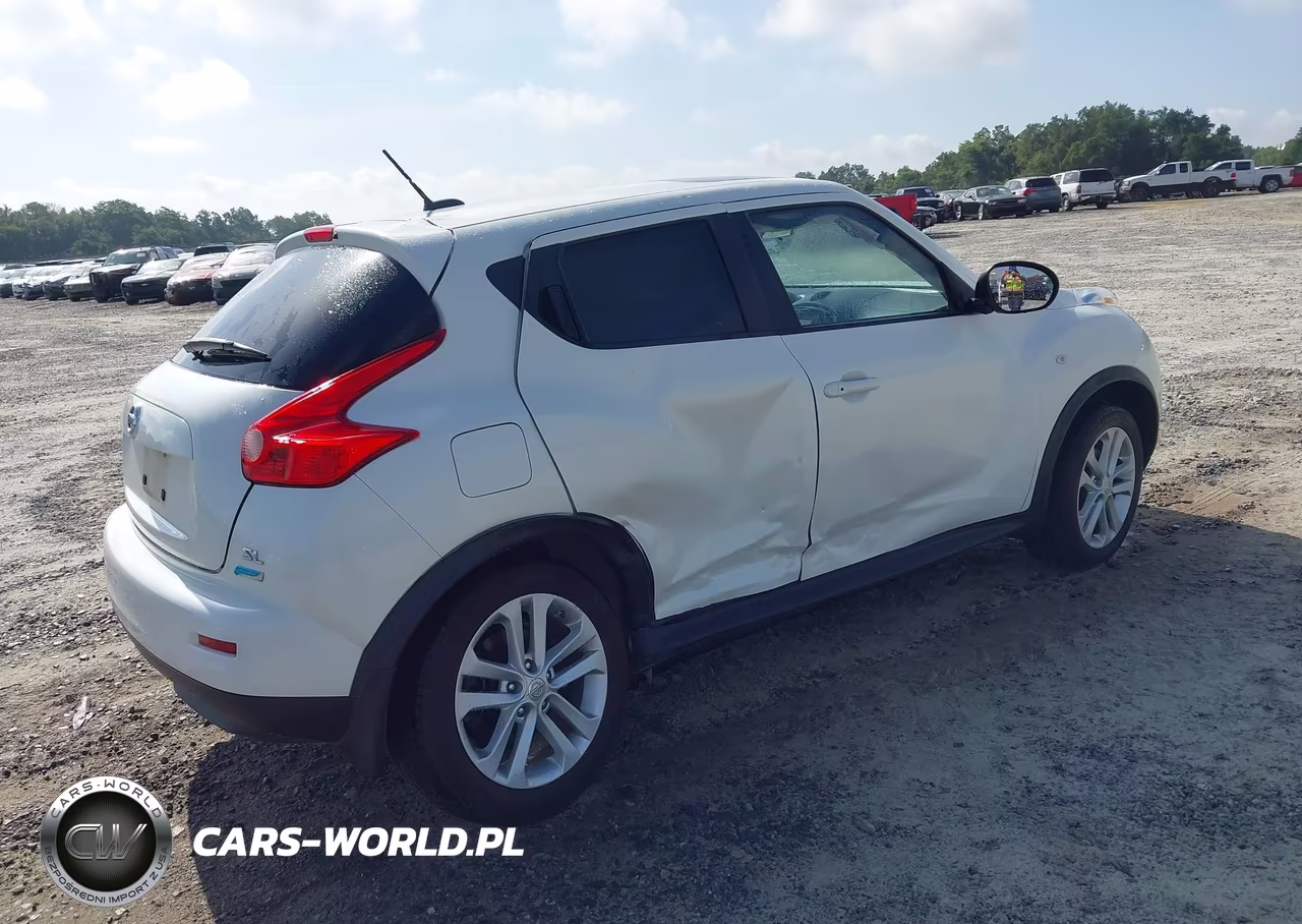 2014 Nissan Juke Sl VIN:JN8AF5MR3ET359751 - 4