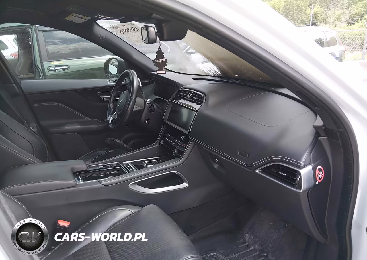 2018 Jaguar F-Pace S VIN:SADCM2FVXJA246442 - 5