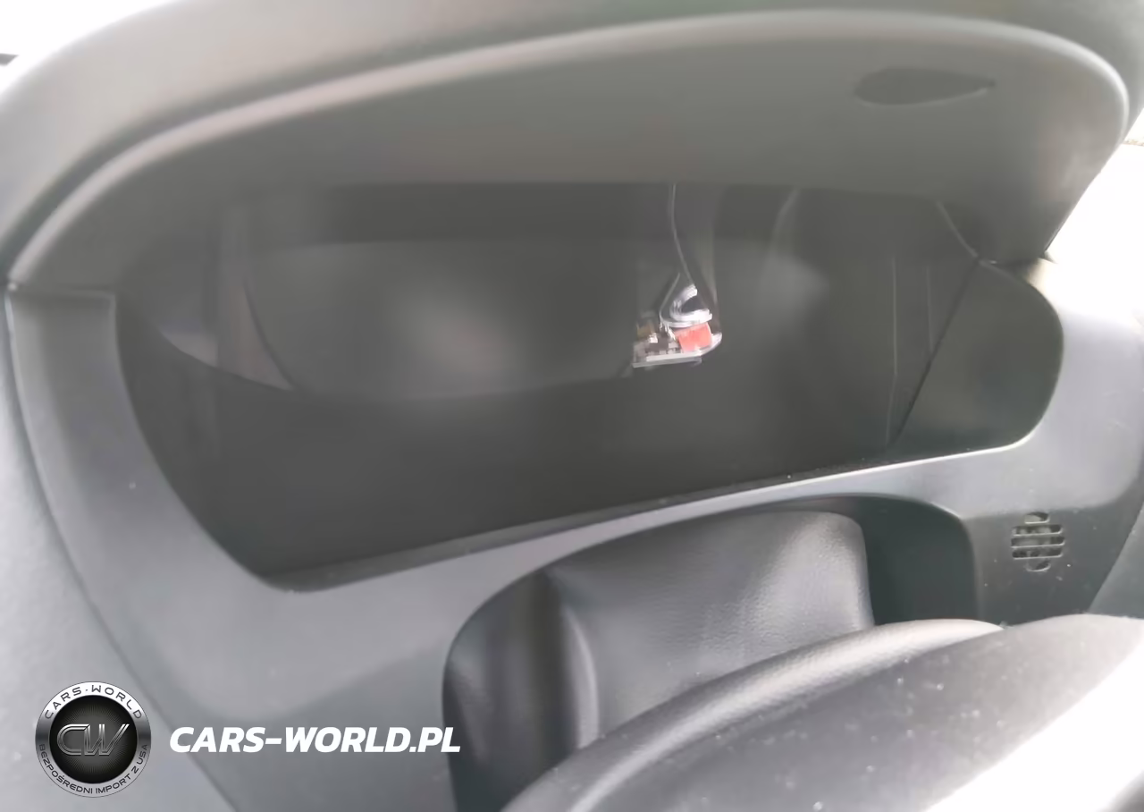 2018 Jaguar F-Pace S VIN:SADCM2FVXJA246442 - 7