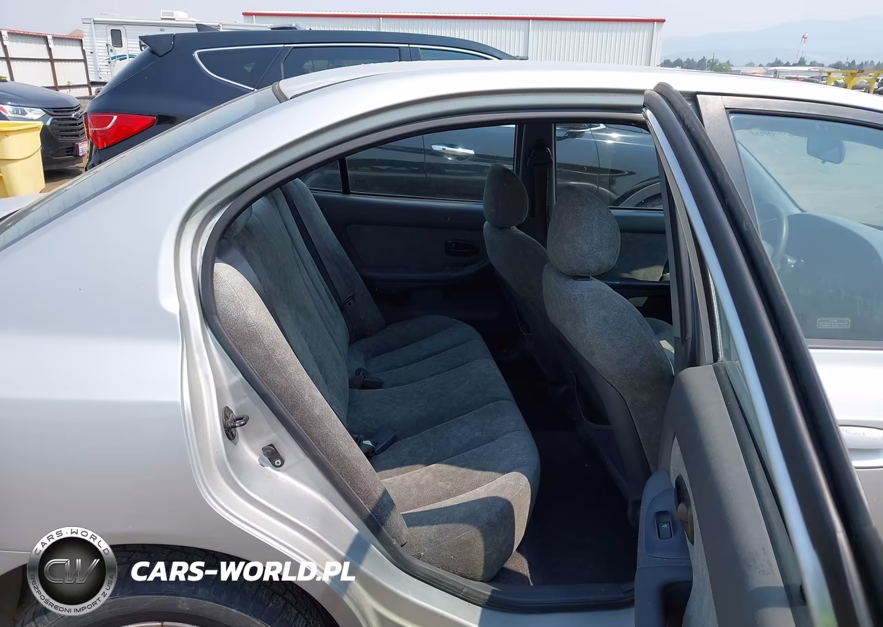 2003 Hyundai Elantra Gls-Gt VIN:KMHDN45D63U507645 - 8