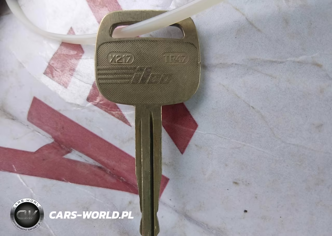1993 Toyota Camry Xle VIN:4T1VK13E9PU050679 - 11