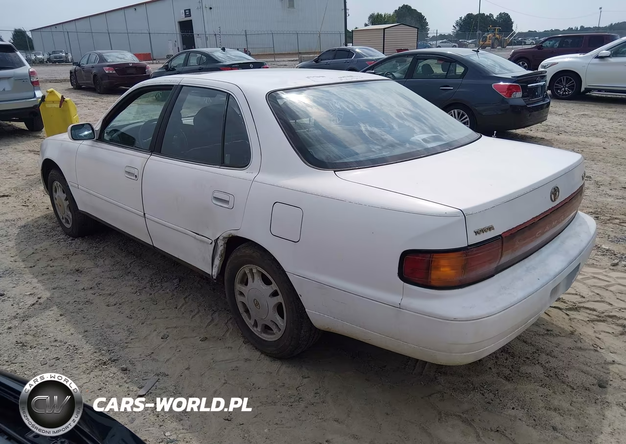 1993 Toyota Camry Xle VIN:4T1VK13E9PU050679 - 3