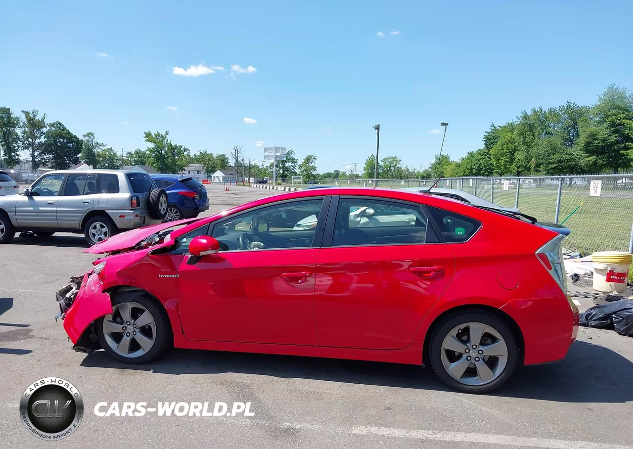 2015 Toyota Prius Persona Series Special Edition VIN:JTDKN3DUXF0424075 - 14