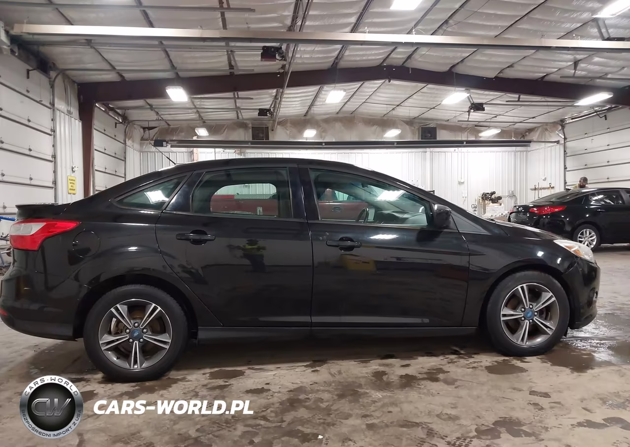 2012 Ford Focus Se VIN:1FAHP3F23CL119100 - 13