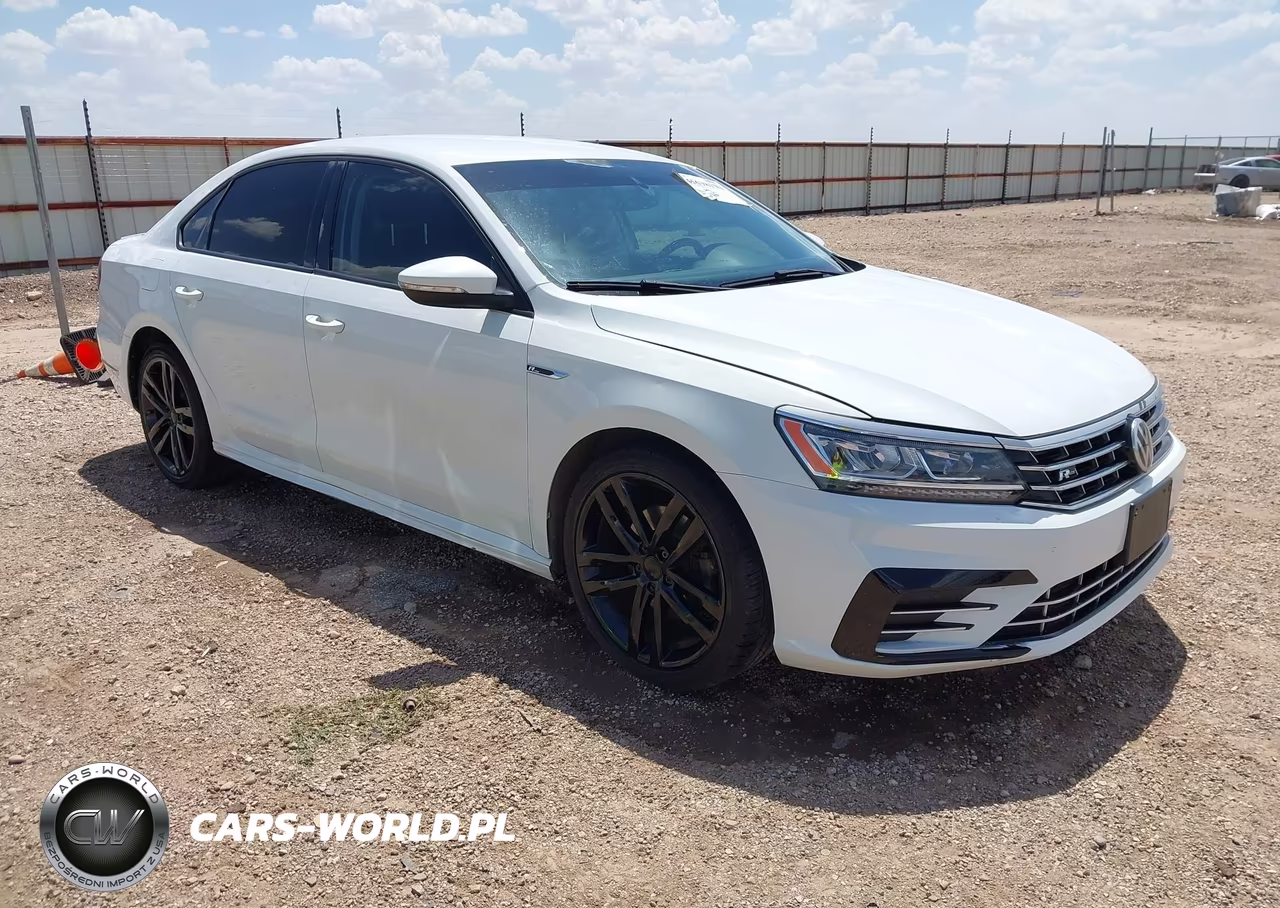 2018 Volkswagen Passat 2.0T R-Line-2.0T S VIN:1VWAA7A37JC014512 - 1