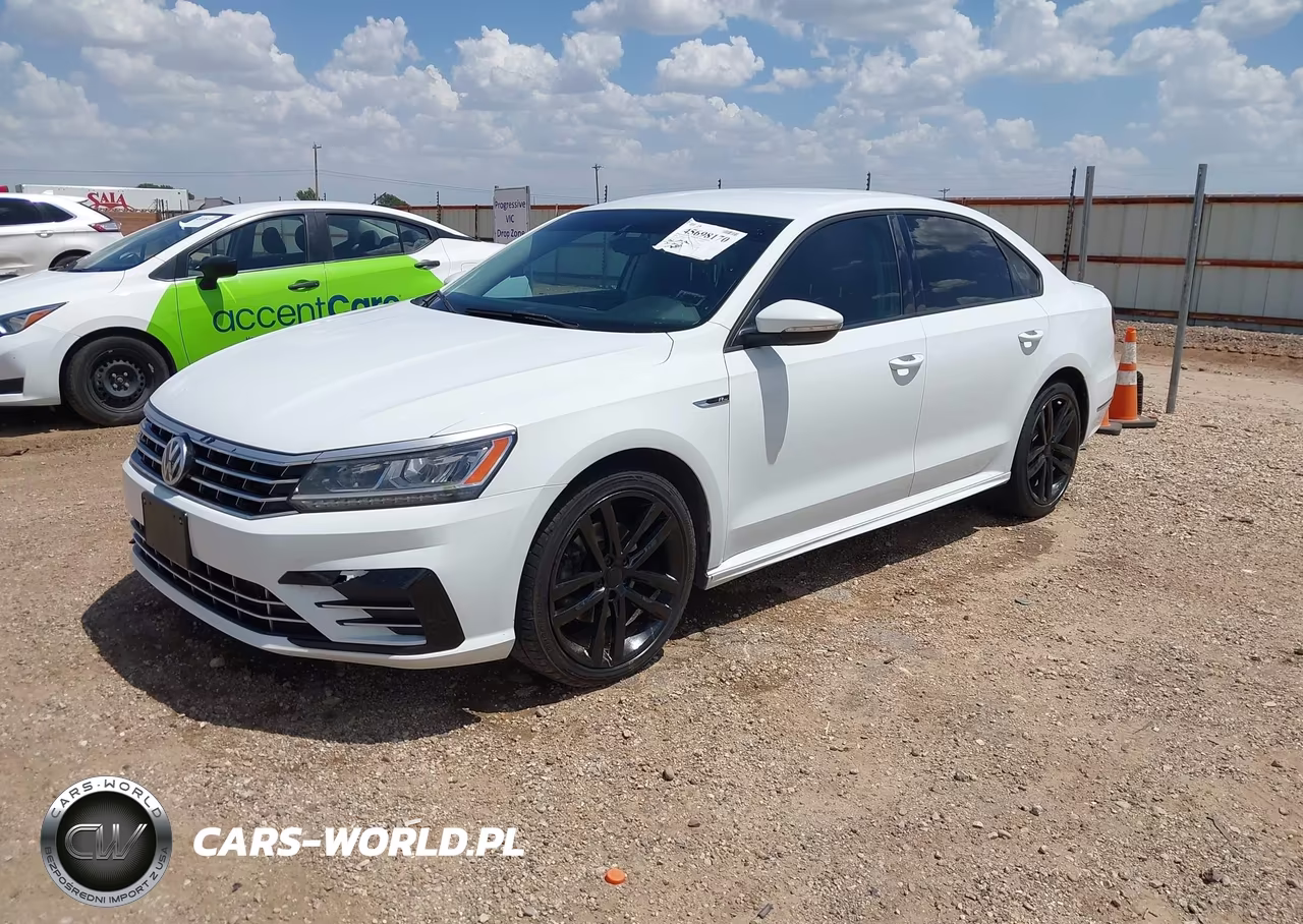 2018 Volkswagen Passat 2.0T R-Line-2.0T S VIN:1VWAA7A37JC014512 - 2