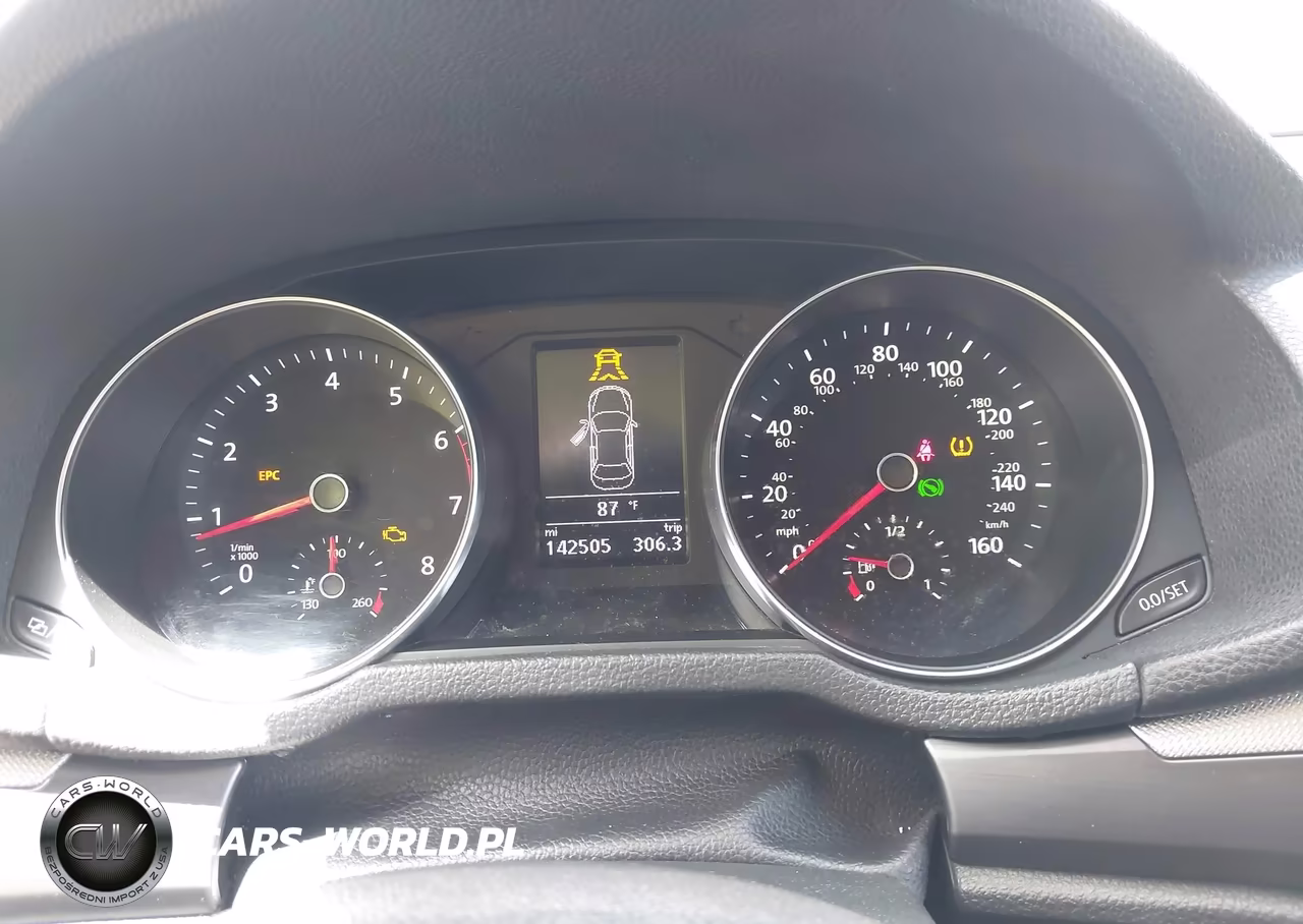 2018 Volkswagen Passat 2.0T R-Line-2.0T S VIN:1VWAA7A37JC014512 - 7