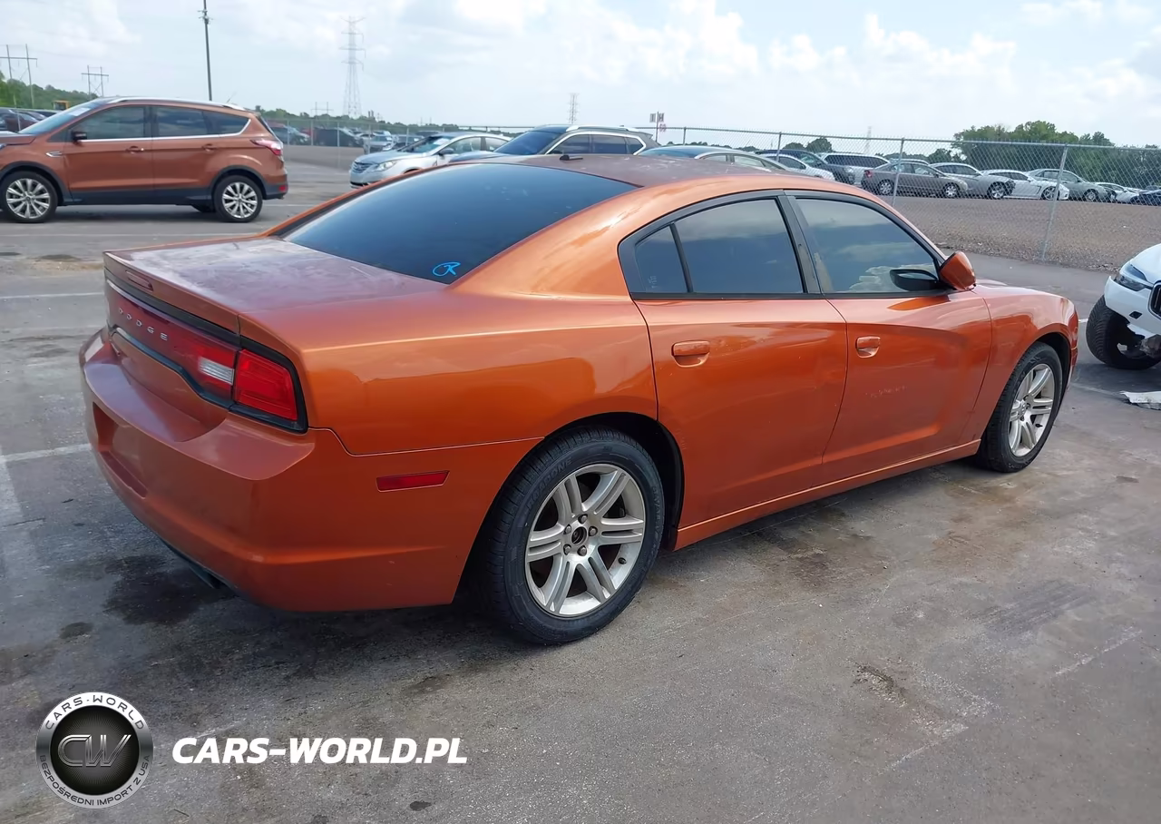 2011 Dodge Charger VIN:2B3CL3CG4BH606612 - 4