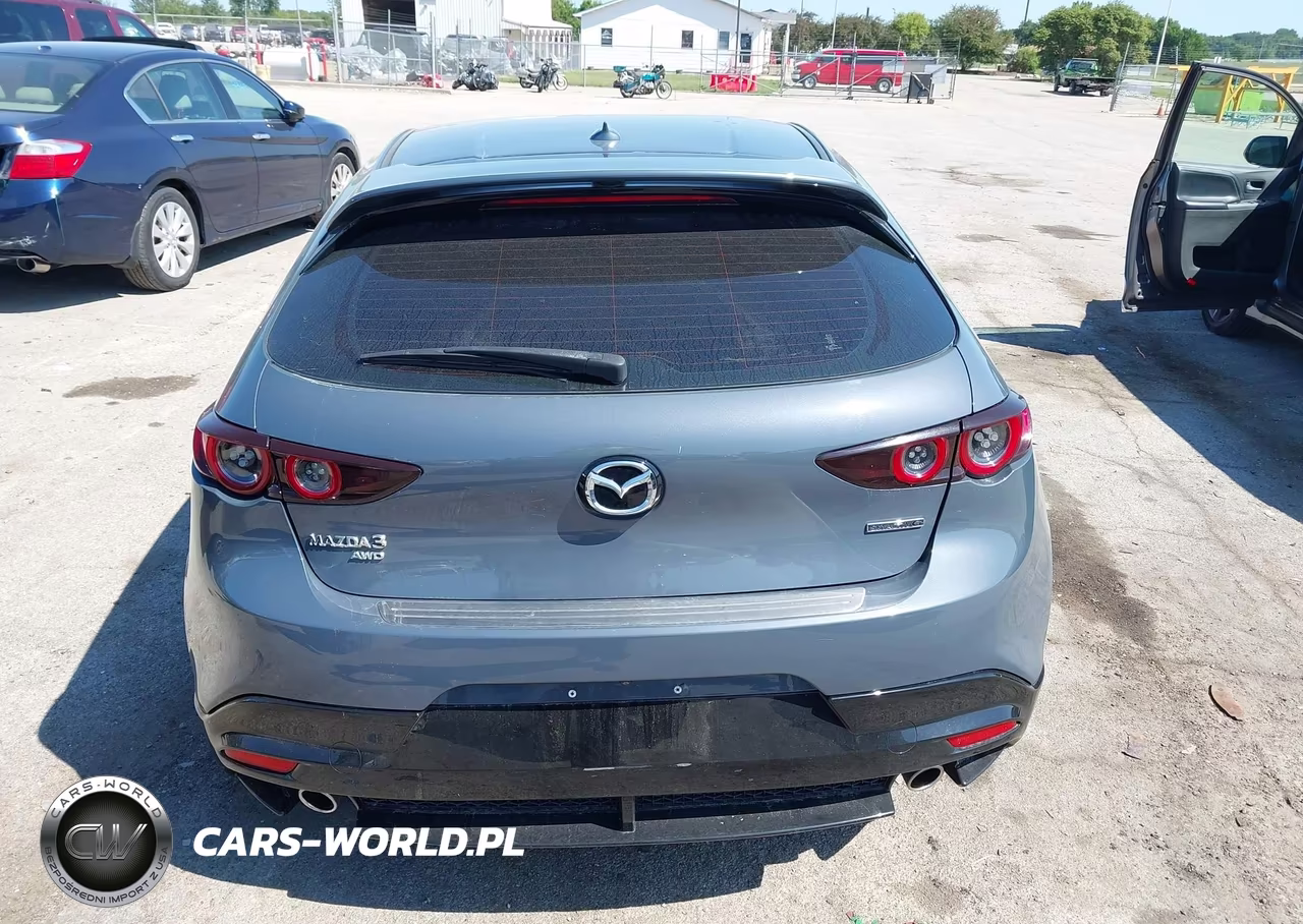 2021 Mazda Mazda3 Premium VIN:JM1BPBML4M1303044 - 16