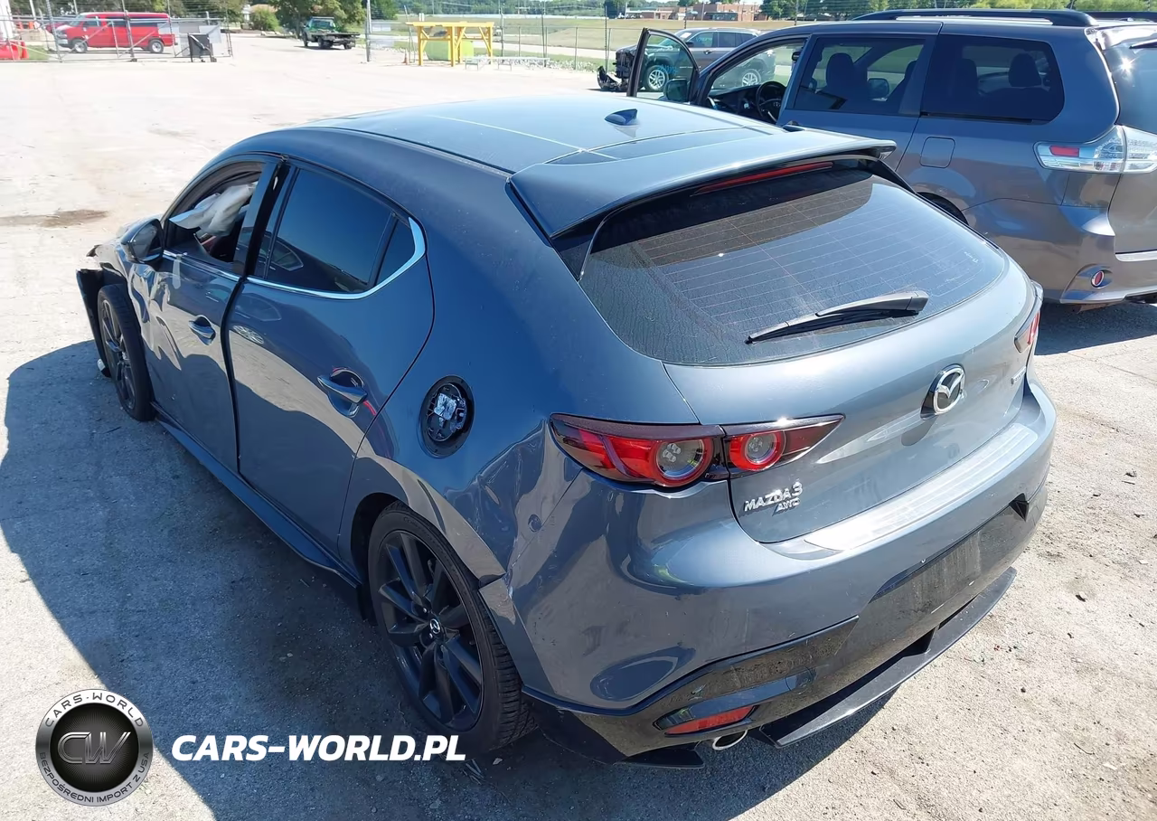 2021 Mazda Mazda3 Premium VIN:JM1BPBML4M1303044 - 3