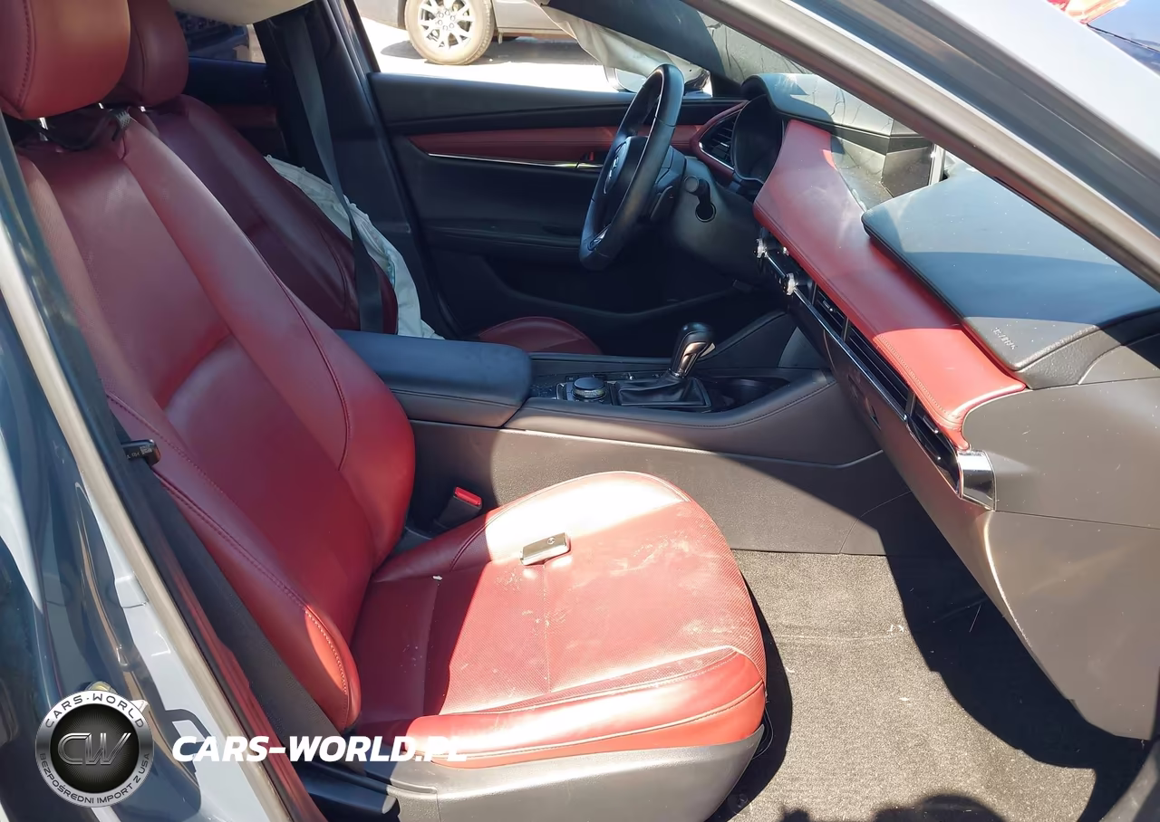 2021 Mazda Mazda3 Premium VIN:JM1BPBML4M1303044 - 5