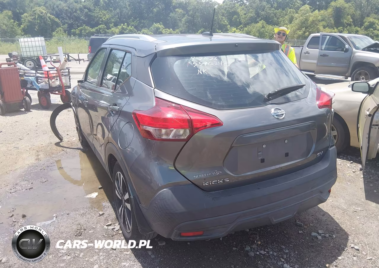 2019 Nissan Kicks Sv VIN:3N1CP5CU5KL559024 - 3