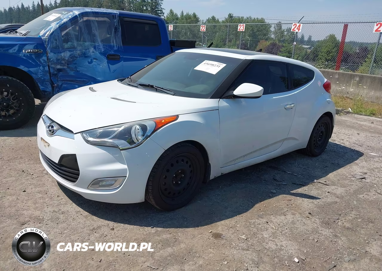 2015 Hyundai Veloster VIN:KMHTC6AD8FU238698 - 2