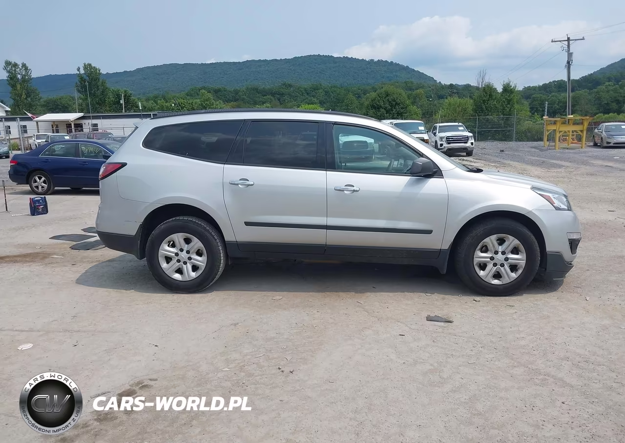 2016 Chevrolet Traverse Ls VIN:1GNKRFED7GJ345213 - 14