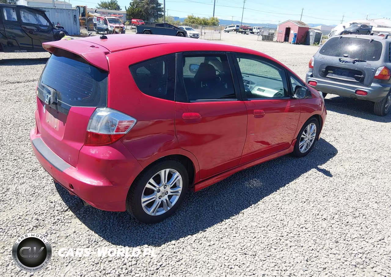 2009 Honda Fit Sport VIN:JHMGE88459S039334 - 4