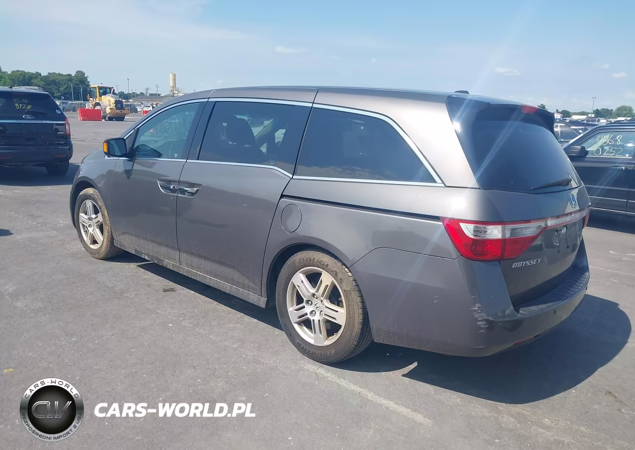 2011 Honda Odyssey Touring-Touring Elite VIN:5FNRL5H96BB092430 - 3