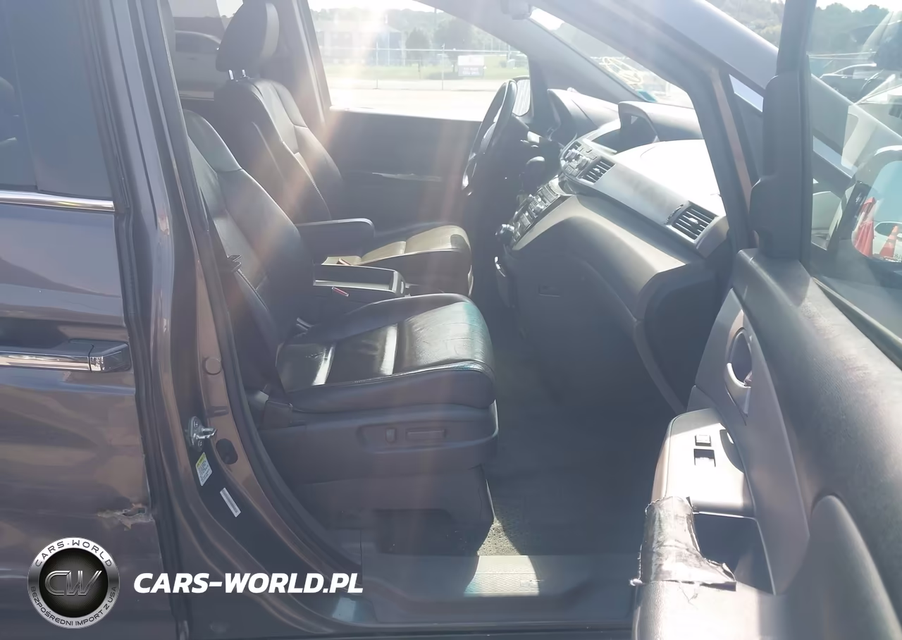 2011 Honda Odyssey Touring-Touring Elite VIN:5FNRL5H96BB092430 - 5