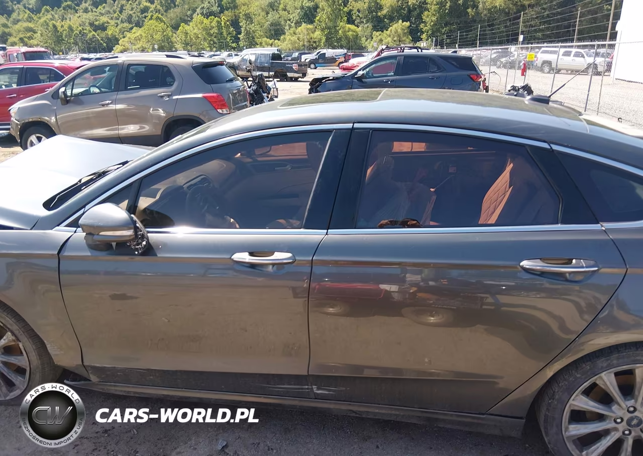 2017 Ford Fusion Platinum VIN:3FA6P0K92HR266719 - 15
