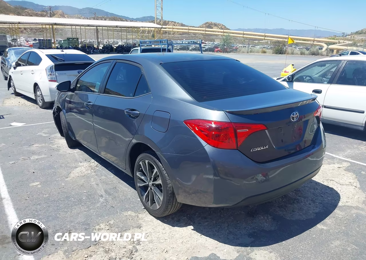 2017 Toyota Corolla Se VIN:2T1BURHE7HC942615 - 3