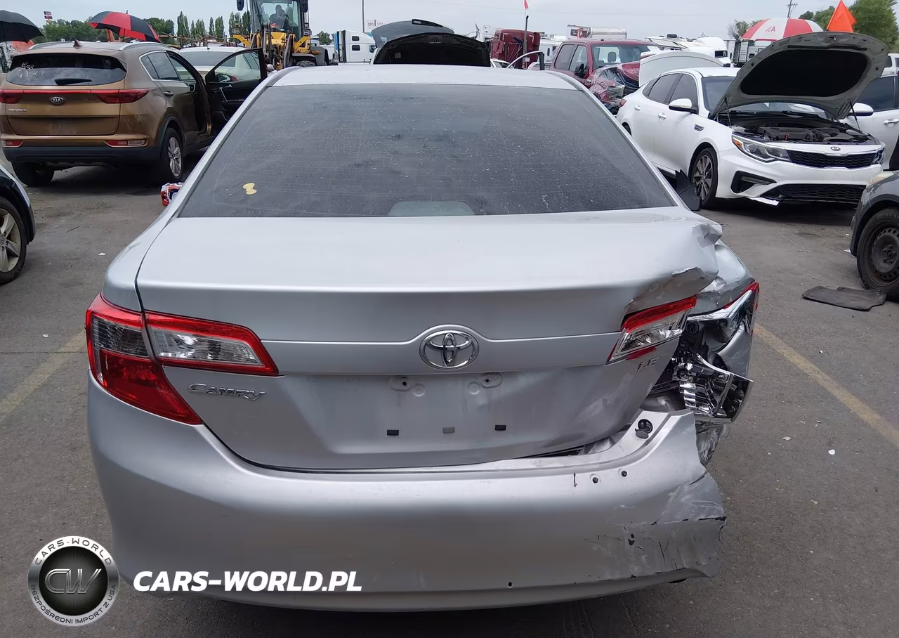 2014 Toyota Camry Le VIN:4T4BF1FK1ER362314 - 17
