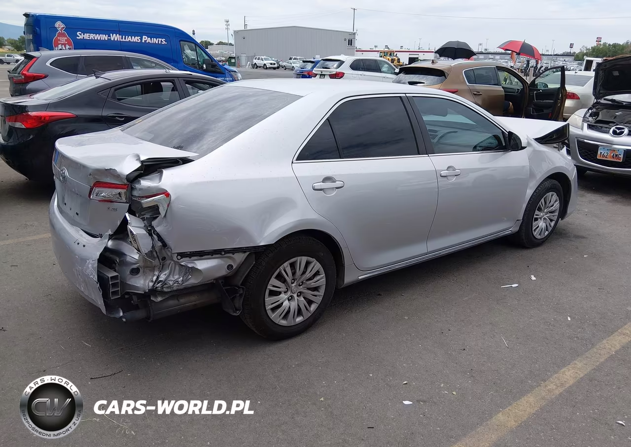 2014 Toyota Camry Le VIN:4T4BF1FK1ER362314 - 4