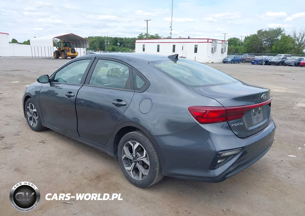 2021 Kia Forte Lxs VIN:3KPF24AD4ME341637 - 3