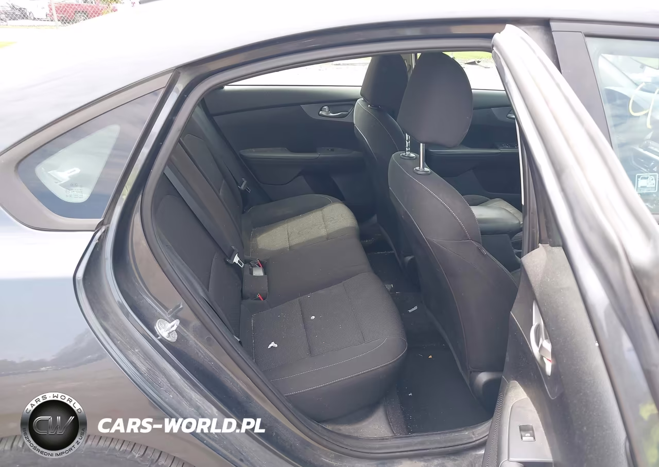 2021 Kia Forte Lxs VIN:3KPF24AD4ME341637 - 8