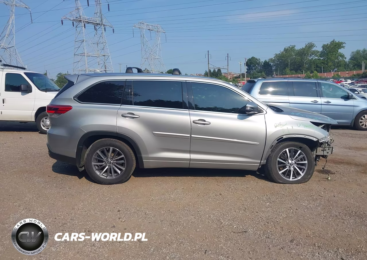 2017 Toyota Highlander Xle VIN:5TDJZRFH8HS400490 - 13