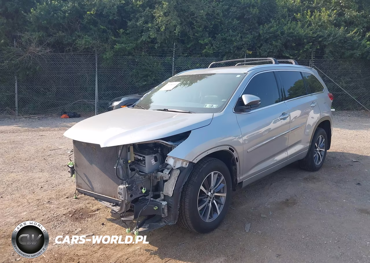 2017 Toyota Highlander Xle VIN:5TDJZRFH8HS400490 - 2