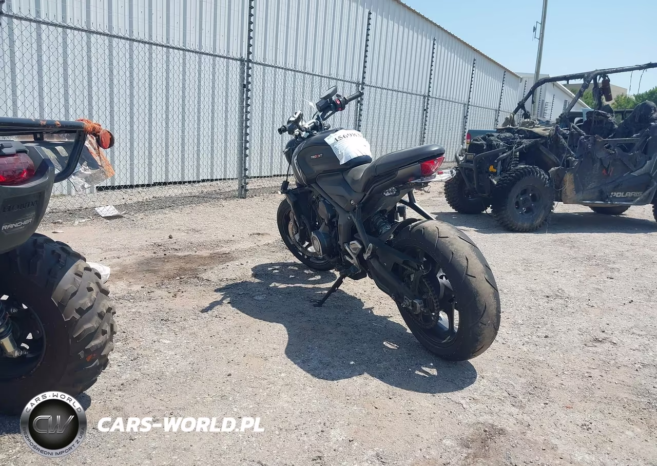 2022 Triumph Motorcycle Trident 660 VIN:SMTL10UL6NTBA1578 - 3