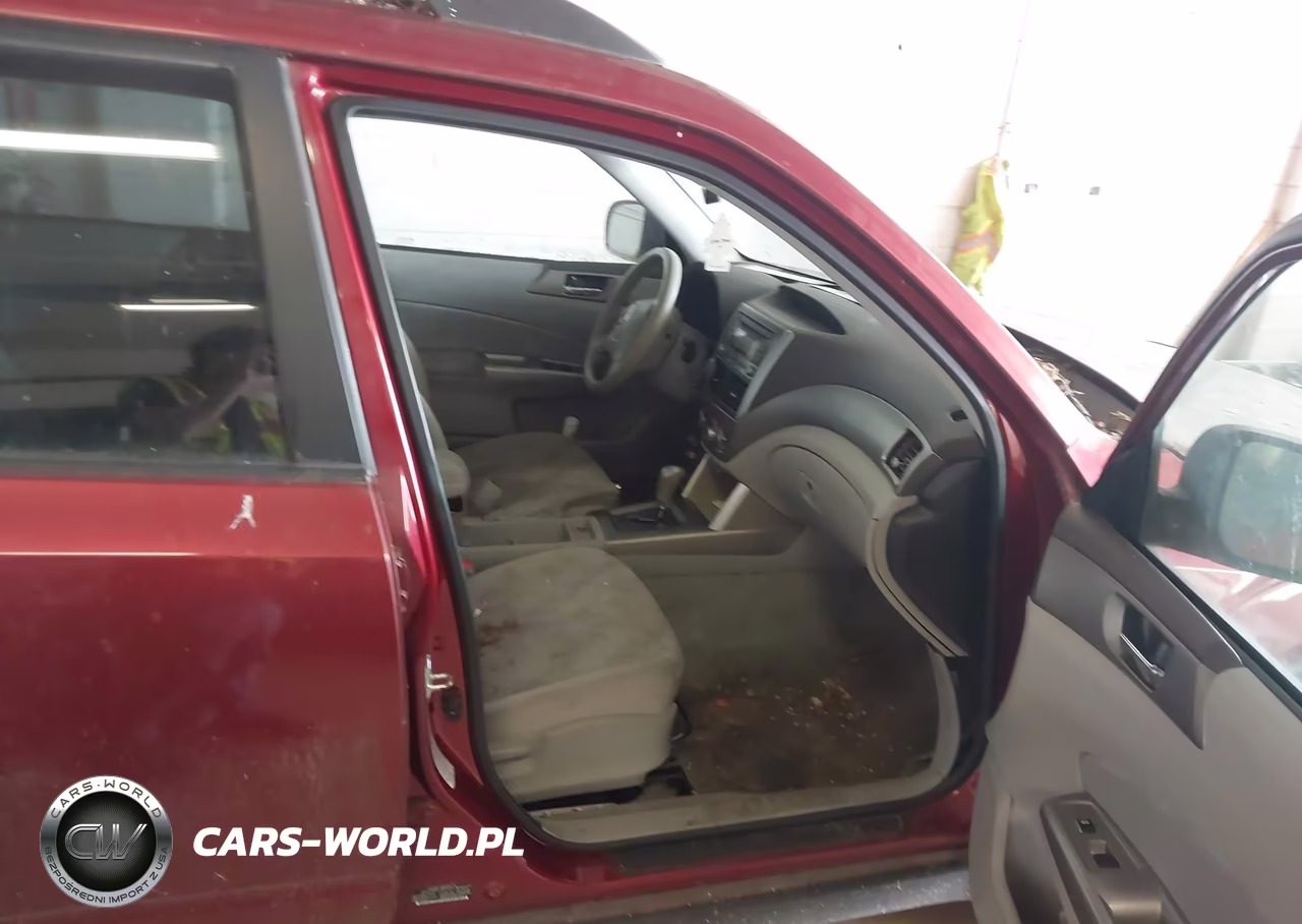 2010 Subaru Forester 2.5X Premium VIN:JF2SH6CC1AH719725 - 5