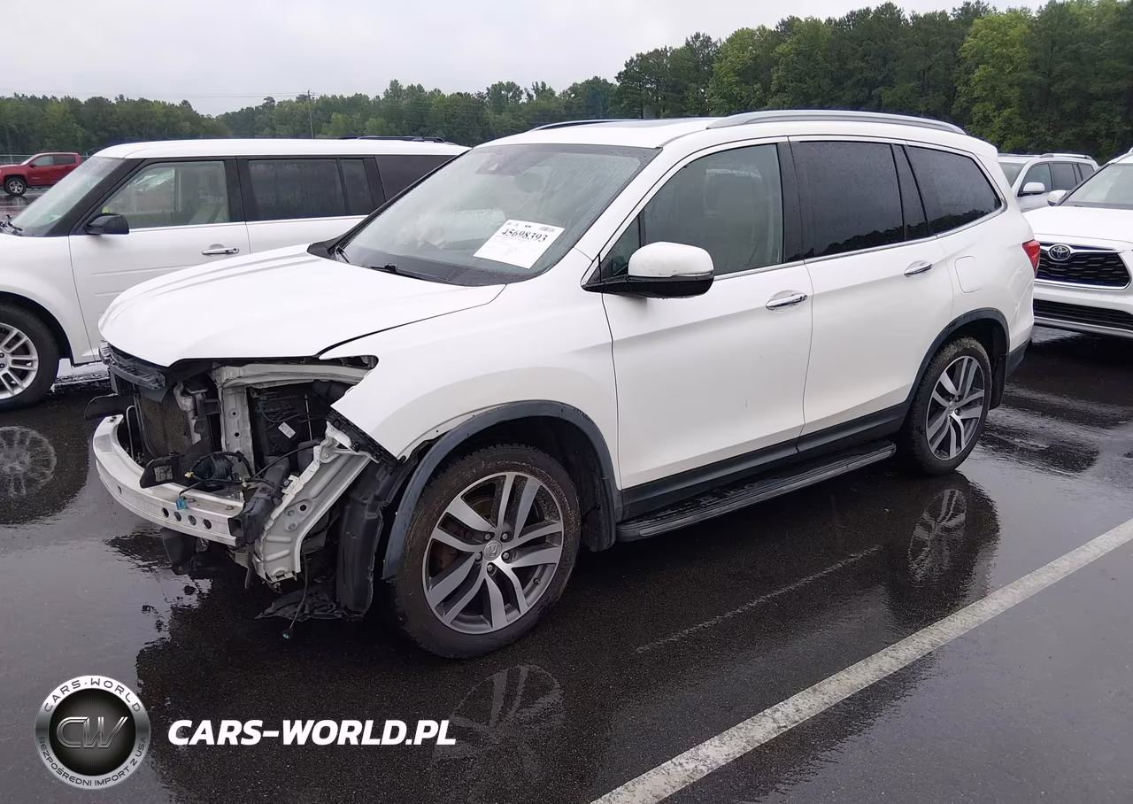 2018 Honda Pilot Touring VIN:5FNYF6H92JB066608 - 2