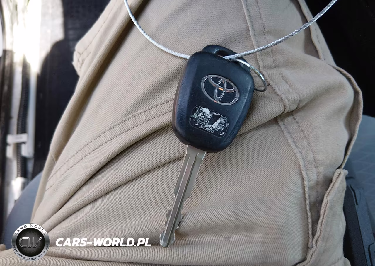 2019 Toyota Tacoma Sr V6 VIN:3TMCZ5AN9KM261024 - 11