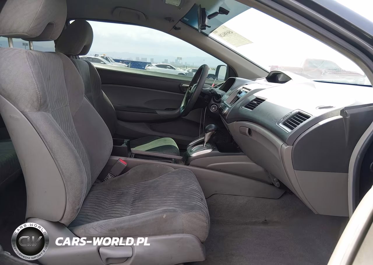 2010 Honda Civic Lx VIN:2HGFG1B63AH535562 - 5