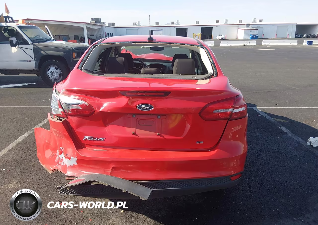 2015 Ford Focus Se VIN:1FADP3F26FL282794 - 17