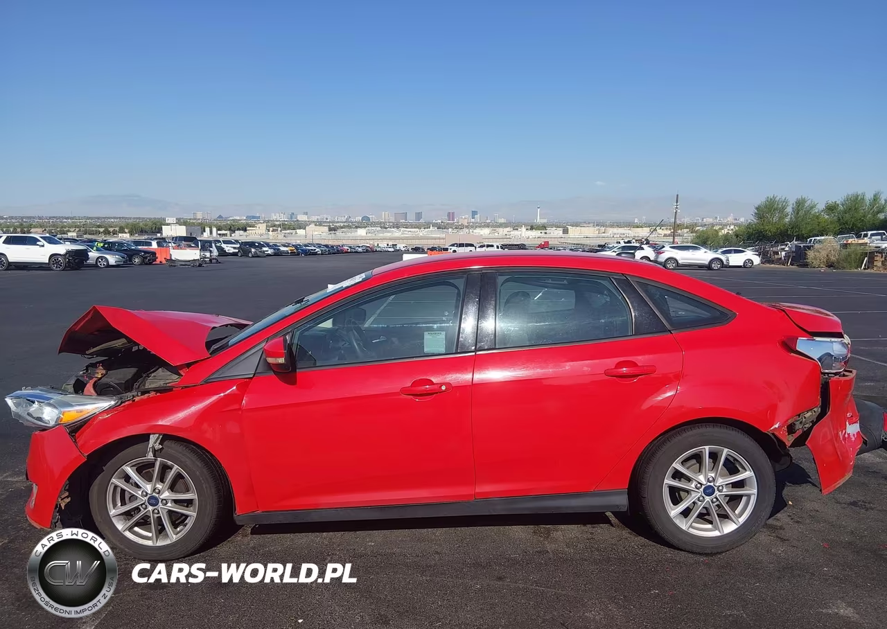2015 Ford Focus Se VIN:1FADP3F26FL282794 - 6