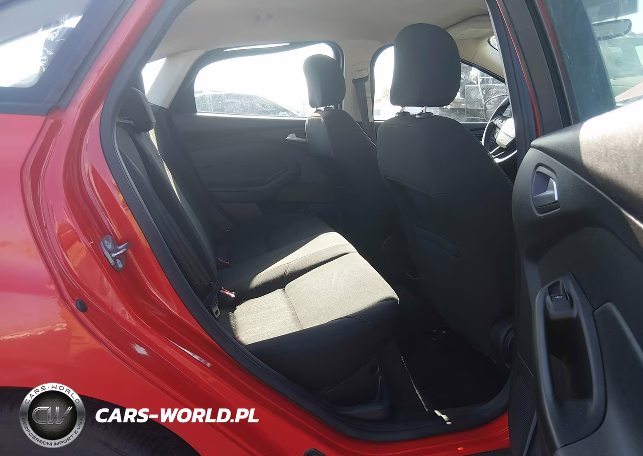 2015 Ford Focus Se VIN:1FADP3F26FL282794 - 8