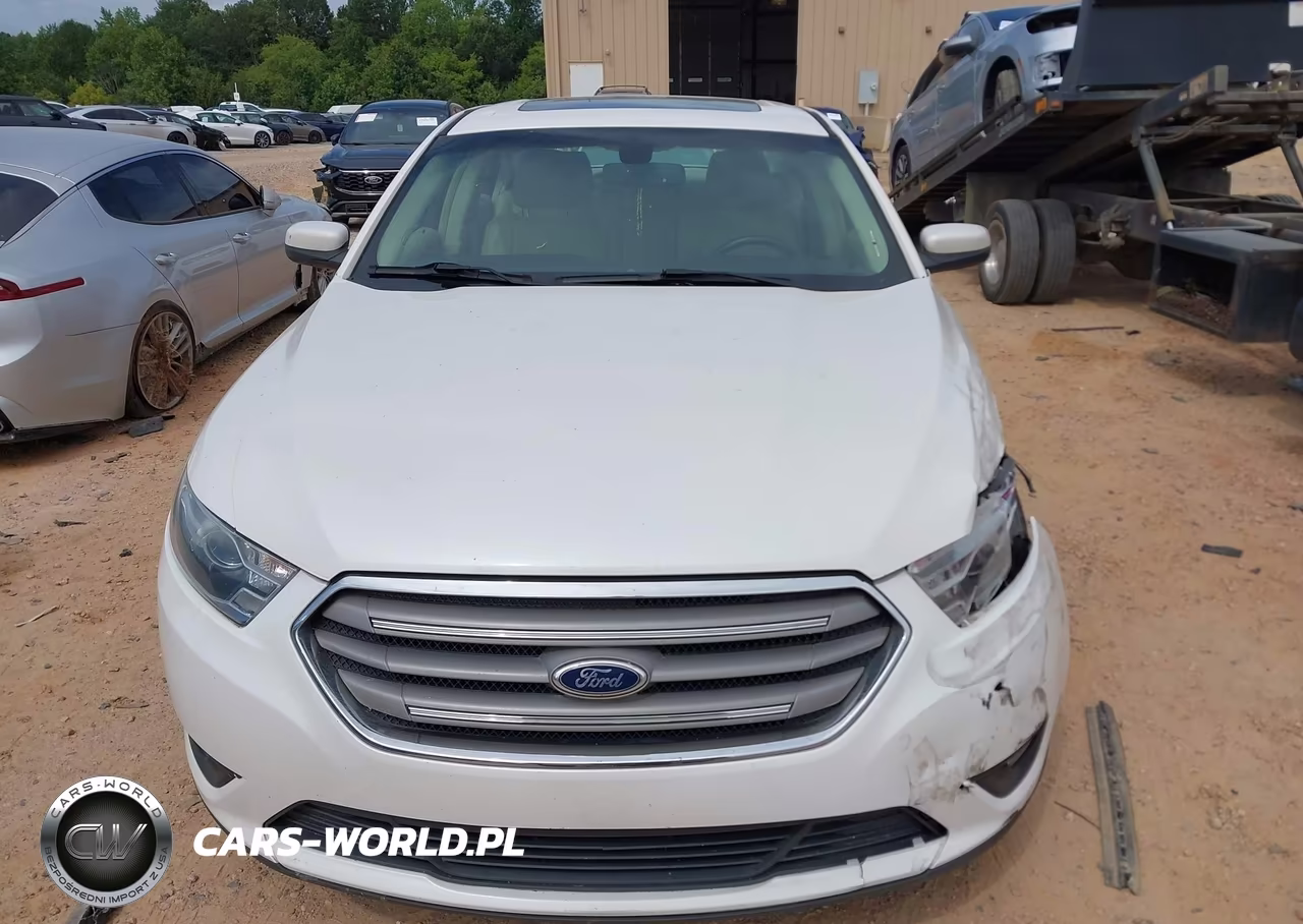 2016 Ford Taurus Sel VIN:1FAHP2E87GG103867 - 12