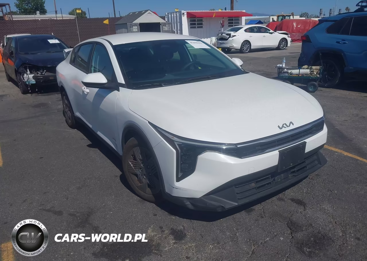 2025 Kia K4 Lx – zdjęcie 1 z 19