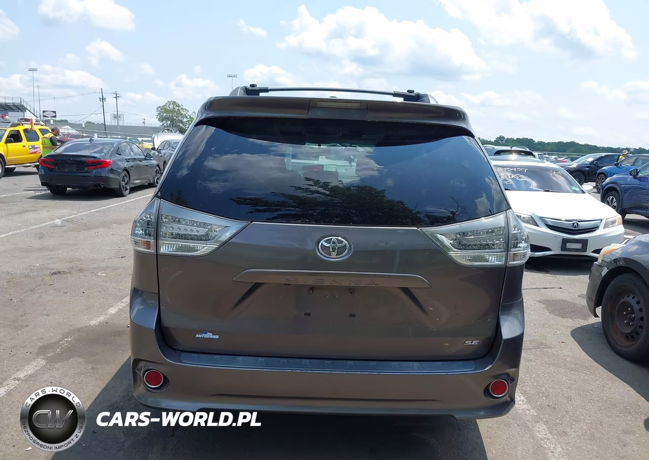 2013 Toyota Sienna Se 8 Passenger VIN:5TDXK3DC9DS353788 - 16