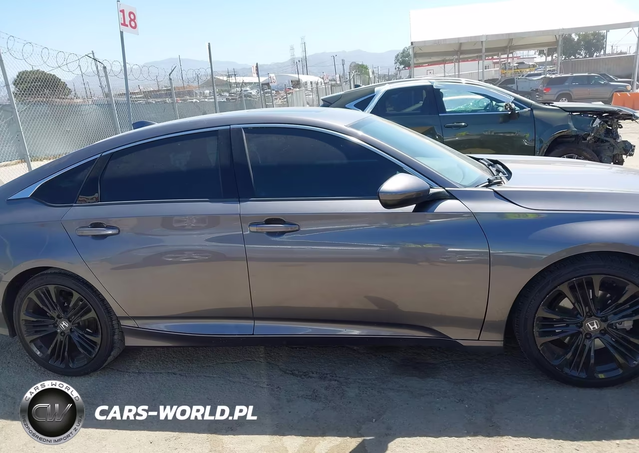 2018 Honda Accord Sport 2.0T VIN:1HGCV2F3XJA039333 - 13