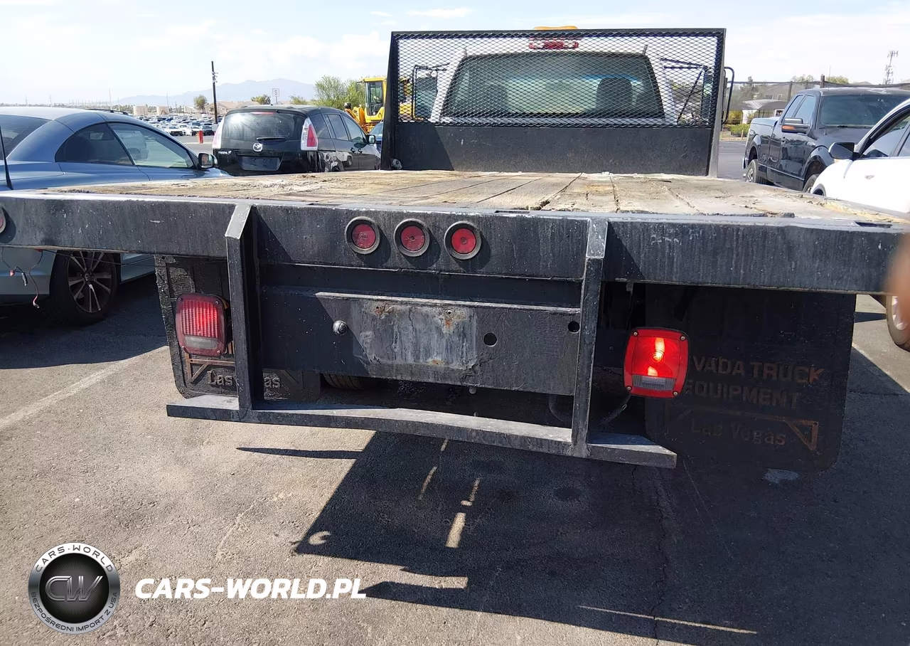 2004 Chevrolet Silverado 3500 Chassis Work Truck VIN:1GBJC34U24E342752 - 15