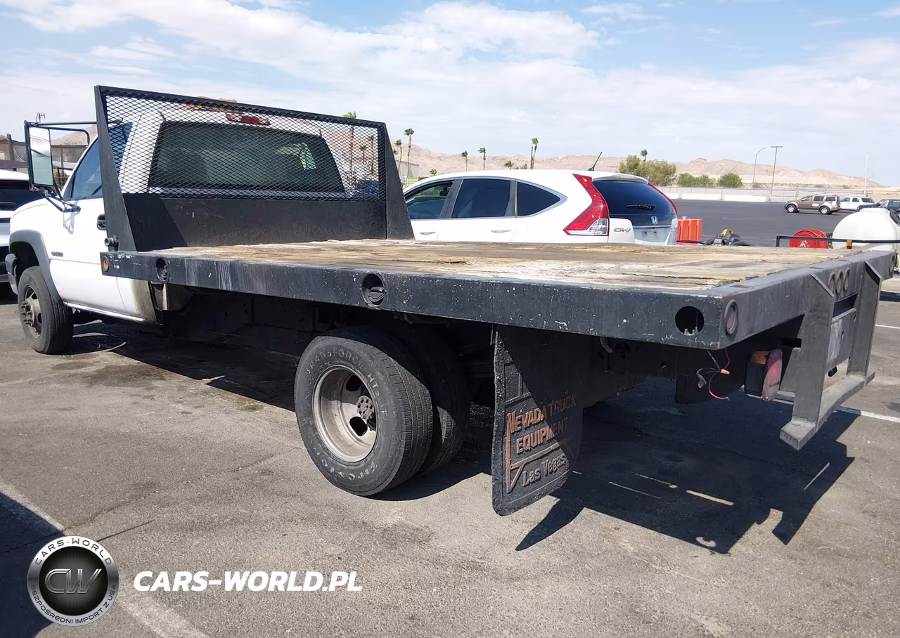 2004 Chevrolet Silverado 3500 Chassis Work Truck VIN:1GBJC34U24E342752 - 3