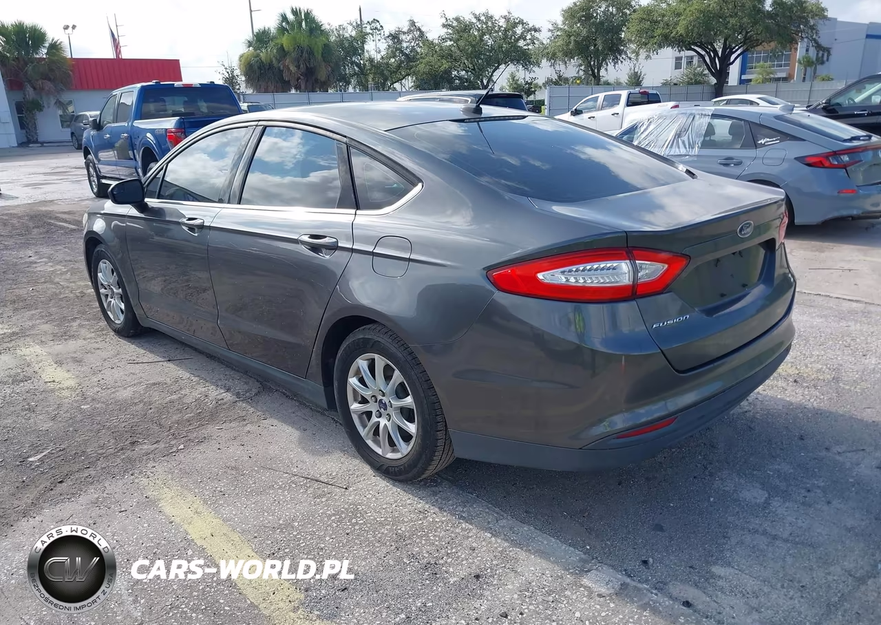 2016 Ford Fusion S VIN:3FA6P0G73GR332832 - 3
